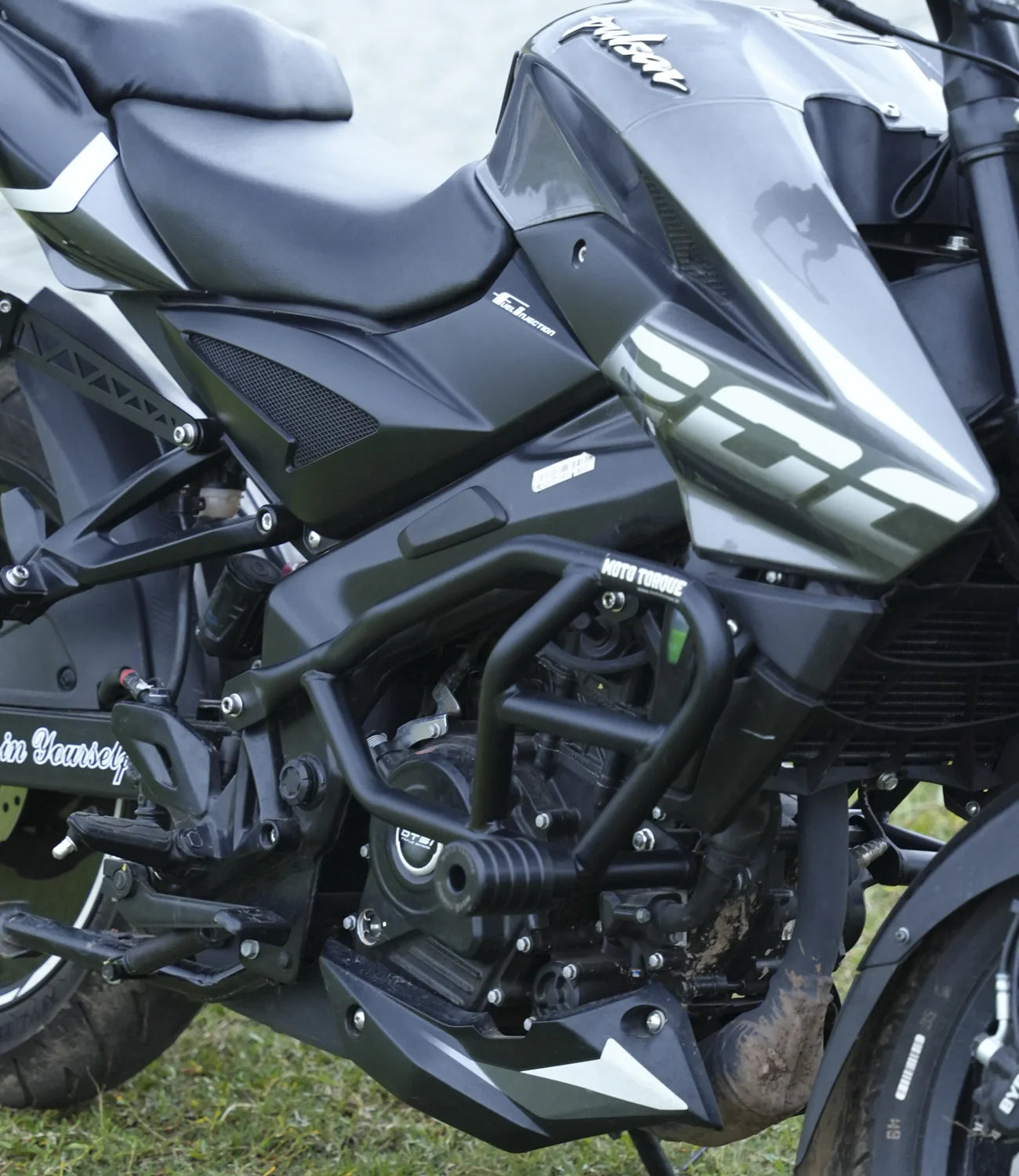 MOTOTORQUE CRASH GUARD | PULSAR NS200