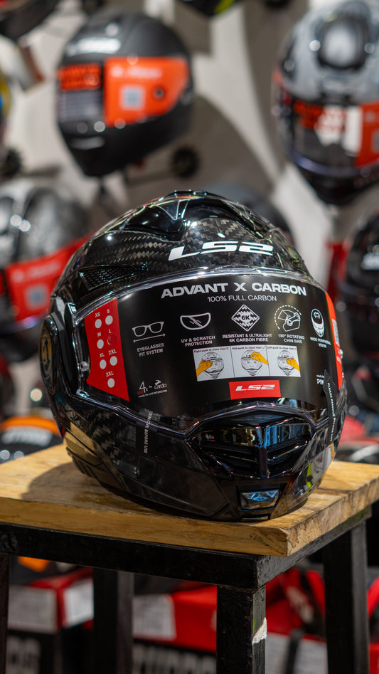 LS 2 ADVANT X CARBON FIBER MODULER HELMET